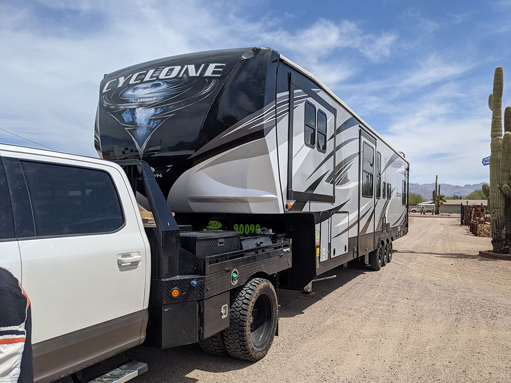 Four Peaks Transport Cyclone 5th Wheel Travel Trailer